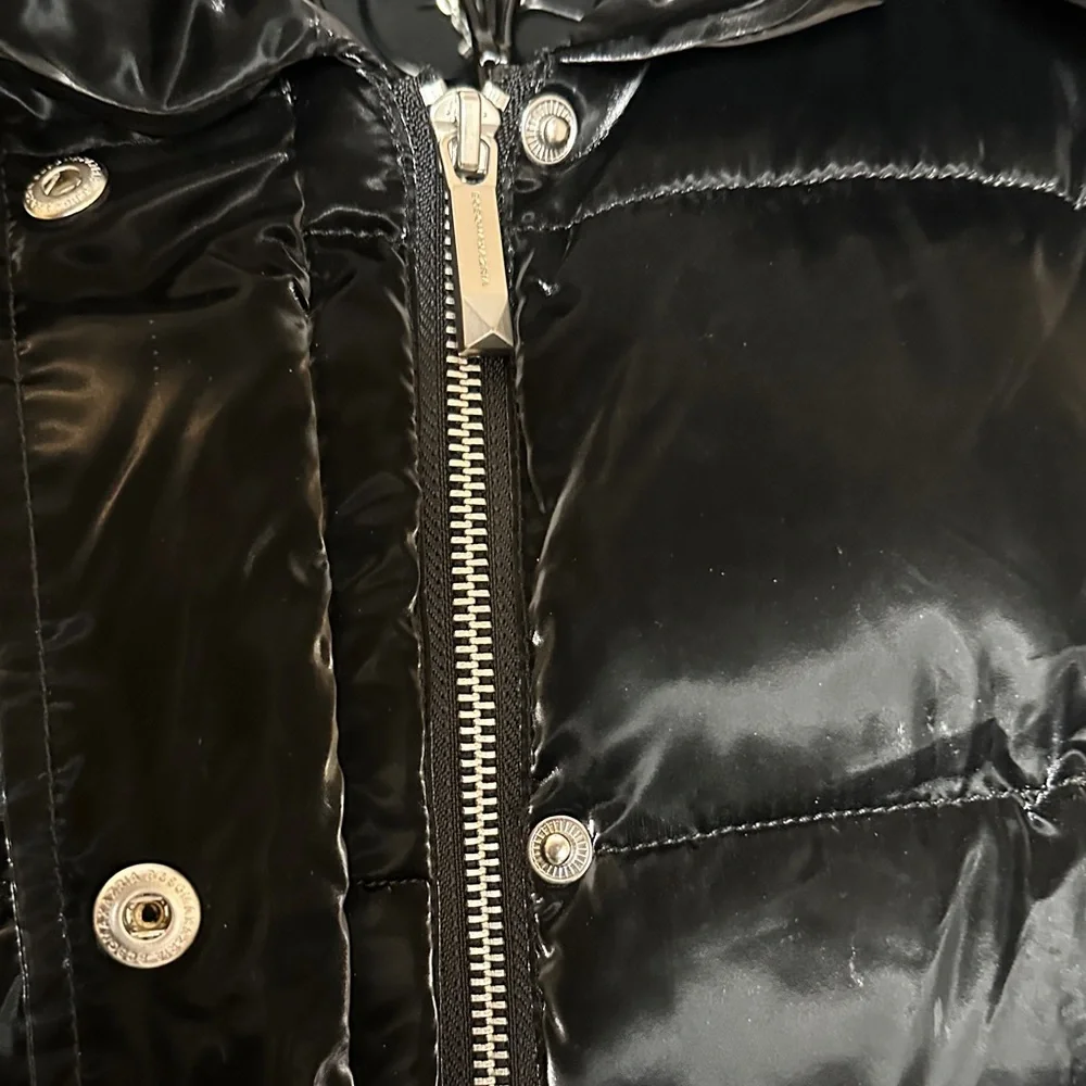 BCBGMaxAzria Shiny Black Puffer Jacket - Picture 4 of 6